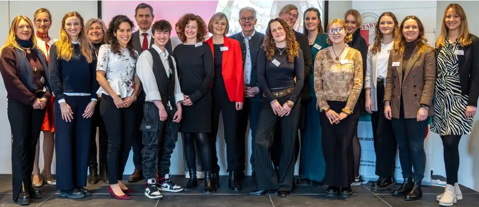 STARK-Gütesiegel 2024 für Berufliche Oberschule Fürstenfeldbruck