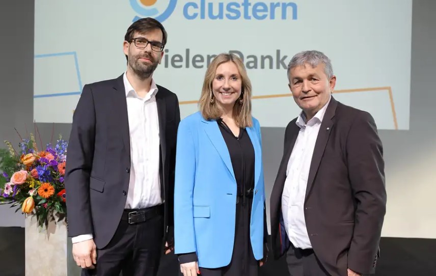 clever clustern – Impulse für die duale Ausbildung