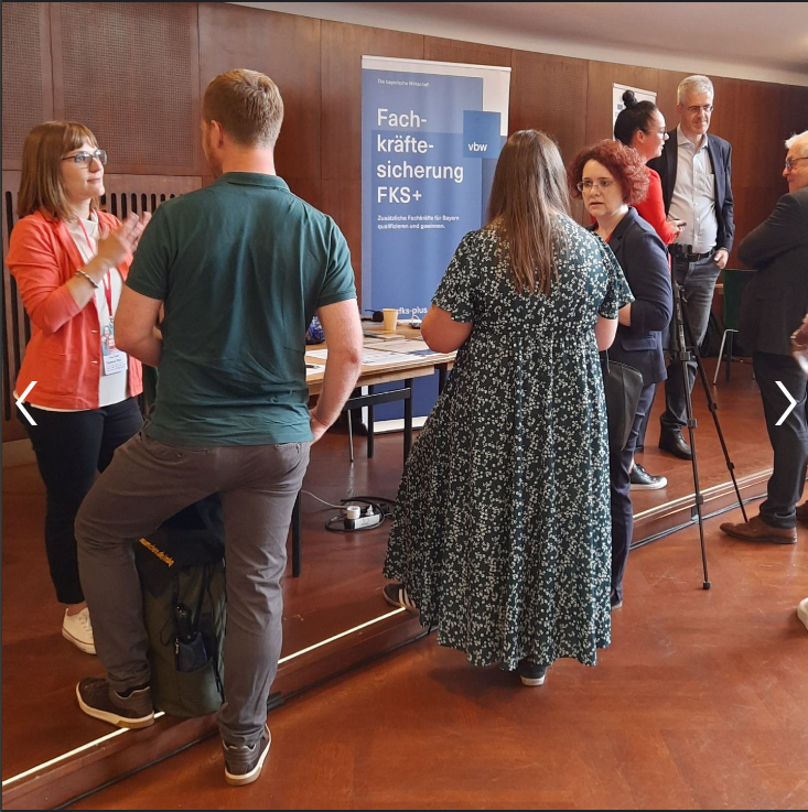 Ein Stand zur Fachkräftesicherung auf der Weiterbildungsmesse München 2023.
