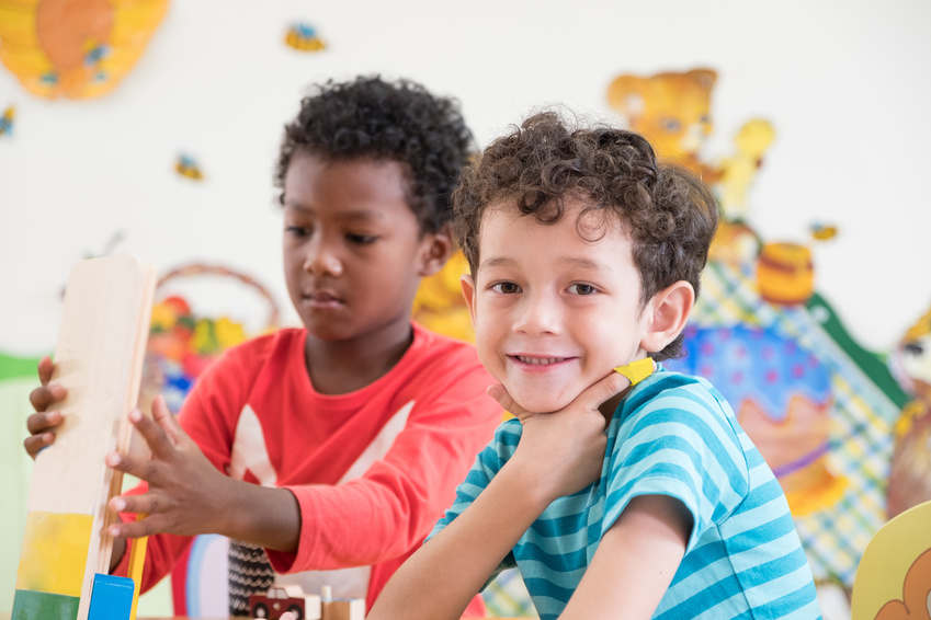Flexible Grundschule – Kultusminister Michael Piazolo gratuliert sechs neuen Profilschulen zur Auszeichnung