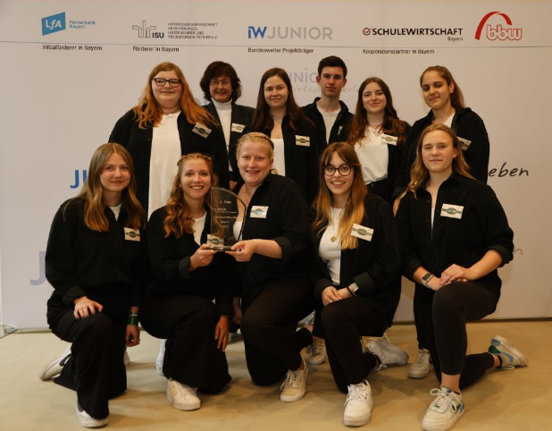 JUNIOR Landeswettbewerb 2023 – Gewinnerteams in Bayern stehen fest!
