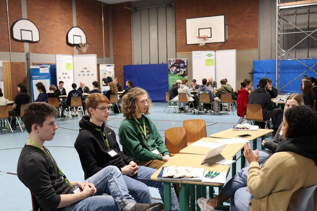 Erfolgreiches SPEED DATING am E.T.A Hoffmann-Gymnasium Bamberg