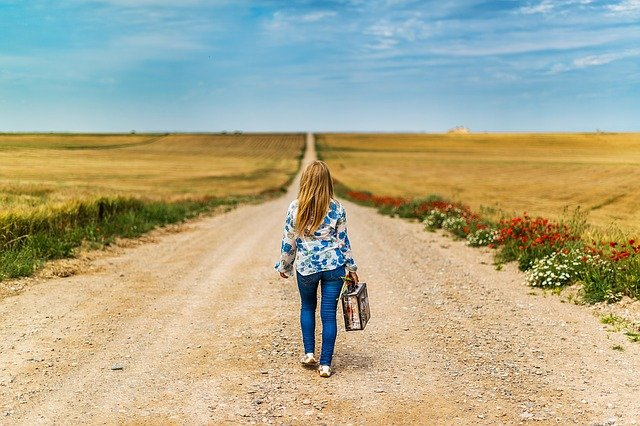 Akademie für Philosophische Bildung und WerteDialog – Wertereisekoffer für Grundschulen in München vorgestellt