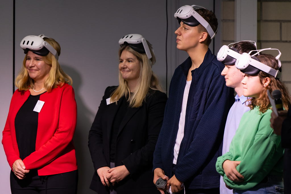 Zukunftsorientiert und inspirierend – Neun bayerische Realschulen mit MINT21DIGITAL-Preis ausgezeichnet