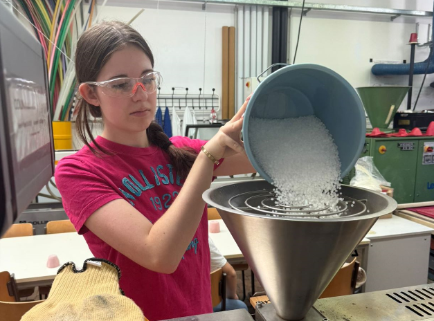 Technik-trifft-Umwelt-Camp bei Kiefel GmbH und Technischer Hochschule Rosenheim begeistert Jugendliche für MINT-Berufe
