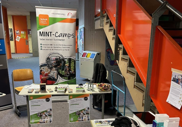 Informationsabend zu Berufsorientierungs-Camps im MINT-Bereich